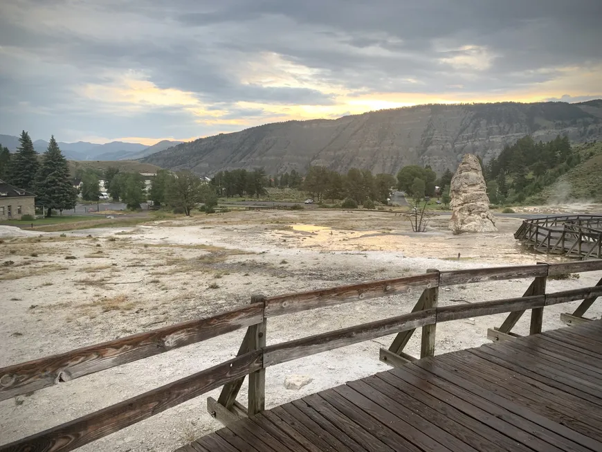 Mammoth Hot Springs - Yellowstone 